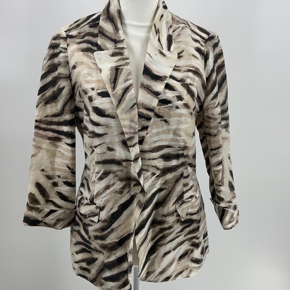 Chico’s linen blend animal print jacket - Picture 1 of 12